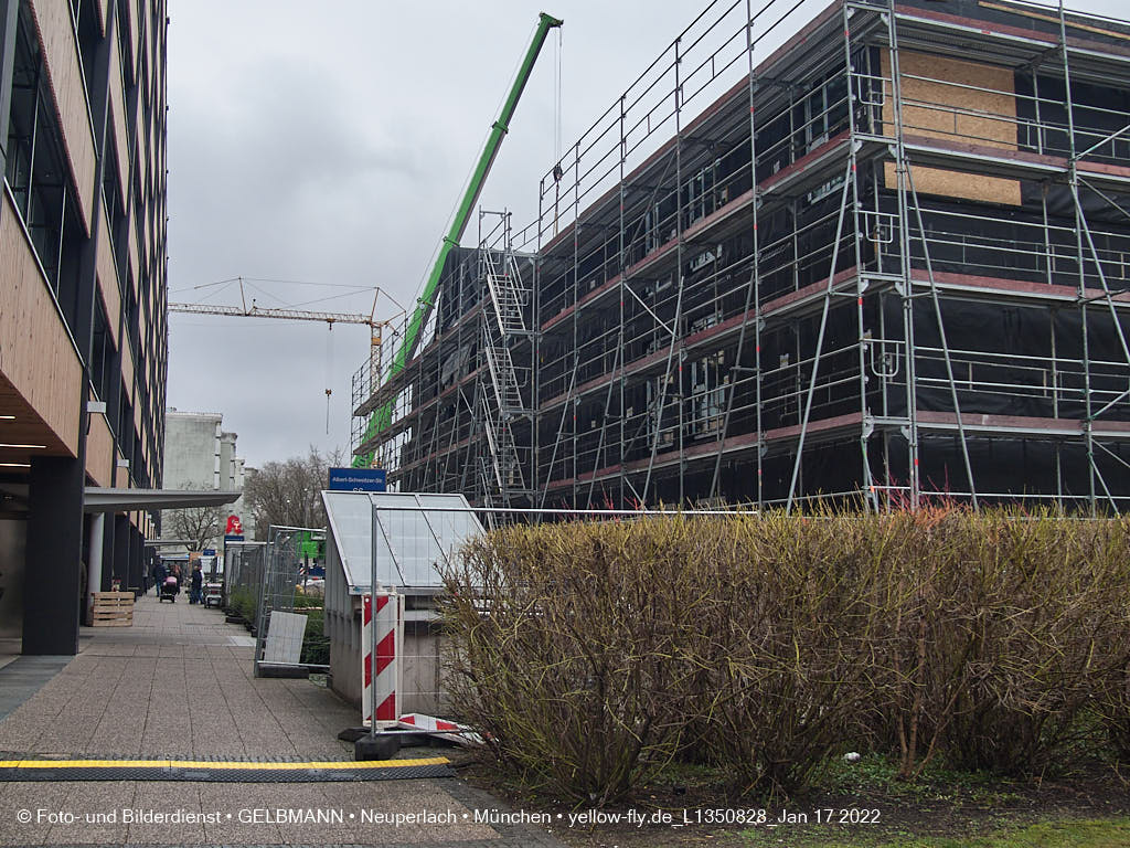 18.01.2022 - Baustelle zur Montessori Schule im Plettzentrum Neuperlach